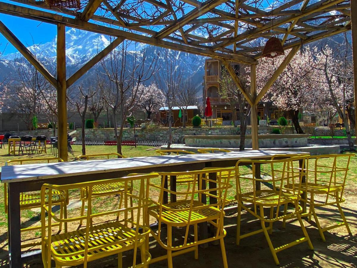 Dumani Nagar Hotel & Resort Karimabad  Exterior photo